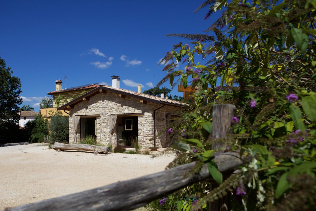 agriturismo-umbria-fontana-delle-pere-01